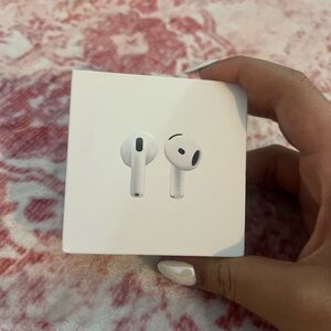 Apple AirPods Pro in White Box